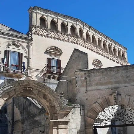 Bed and Breakfast Palazzo Bernardini 4*
