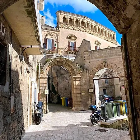 Palazzo Bernardini Bed and Breakfast Ματέρα