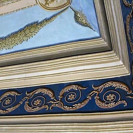 Bed and Breakfast Palazzo Bernardini 4*