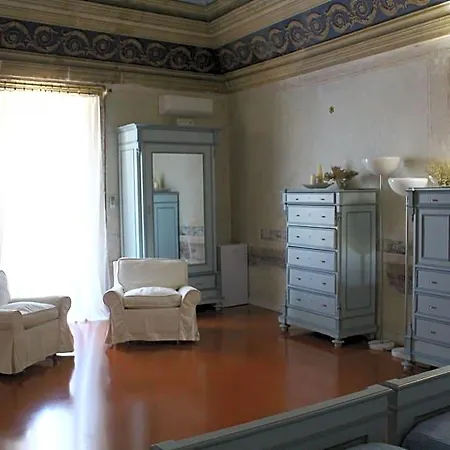Palazzo Bernardini Ματέρα