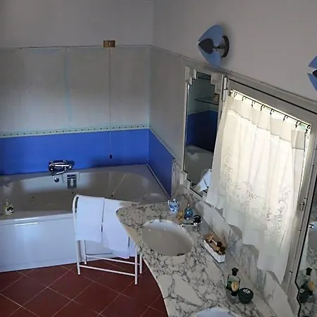 Palazzo Bernardini Bed and Breakfast Ματέρα