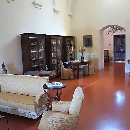 Palazzo Bernardini Bed and Breakfast