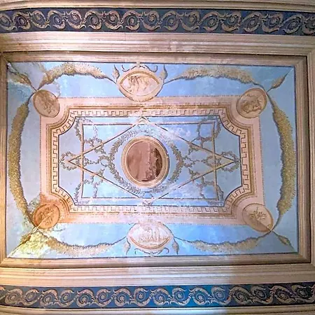 Palazzo Bernardini Bed and Breakfast 4*