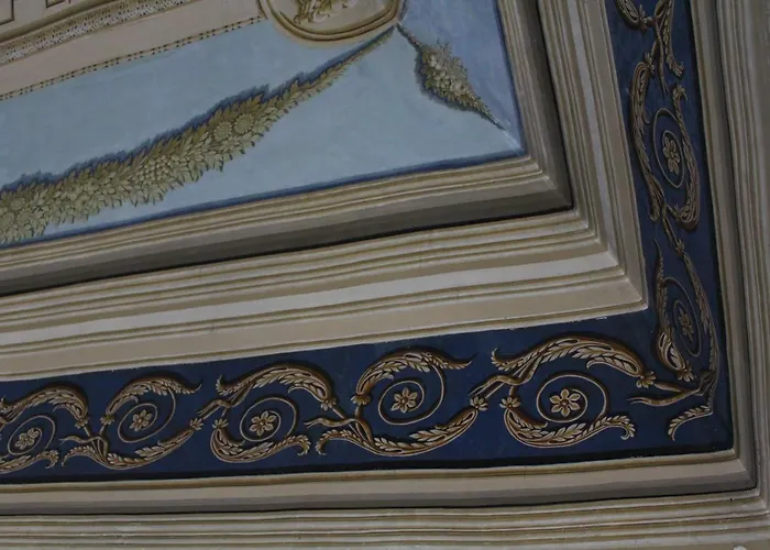 Palazzo Bernardini 4*