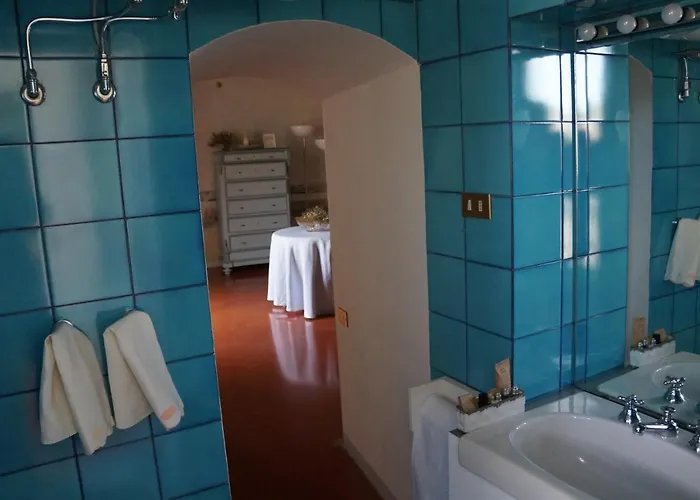 Palazzo Bernardini فندق مبيت وإفطار 4*