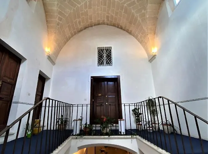 فندق مبيت وإفطار Palazzo Bernardini 4*